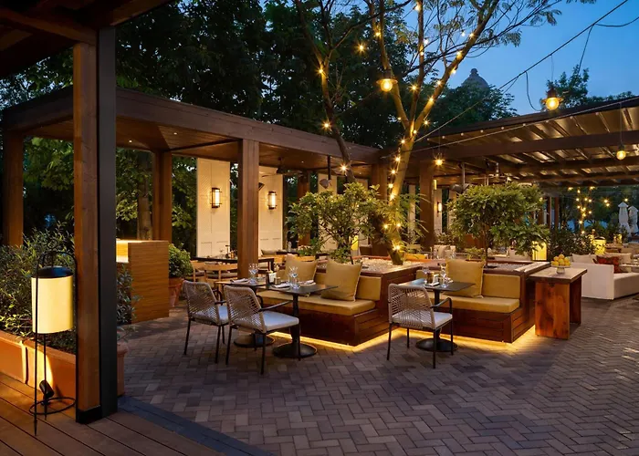 Jw Marriott Bucharest GrandГотель